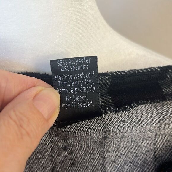 Women's Lildy Plaid Long Button Sleeve Tunic ~ Size L /XL - Picture 6 of 6